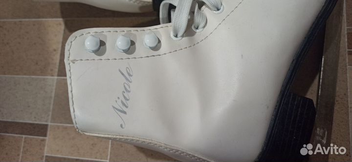 Коньки женские / детские