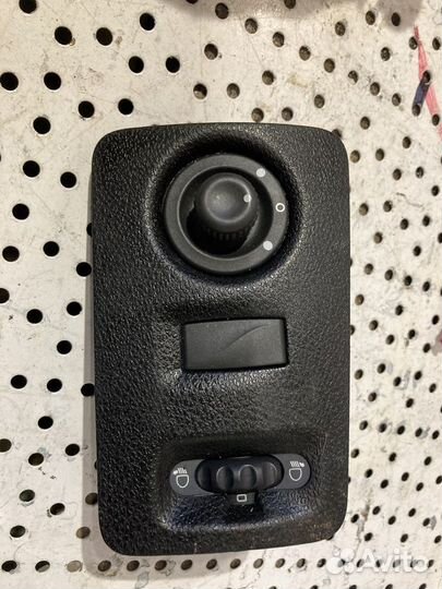 Блок управления зеркалами LADA xray