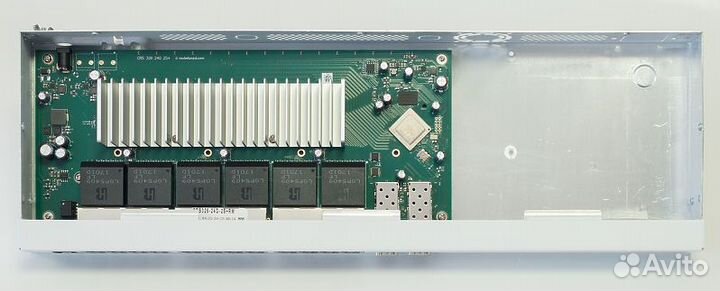 Роутер/свитч MikroTik CRS326-24G-2S+RM