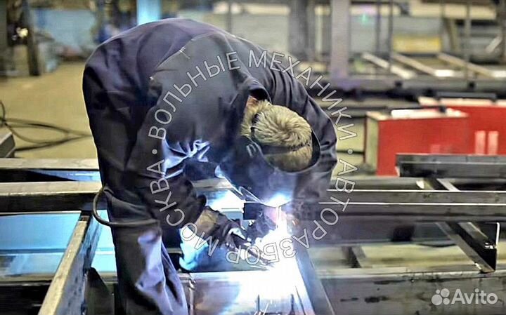 Ворота двери на будку. Изготовление фургона