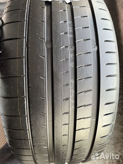 Yokohama Advan Sport V107 275/35 R22 104Y