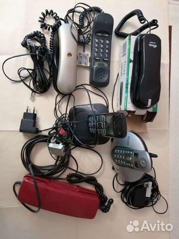 Проводные телефоны пакетом