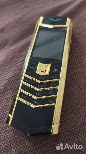 Кнопочный телефон Vertu