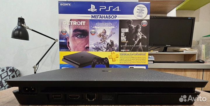 Игровая приставка ps4