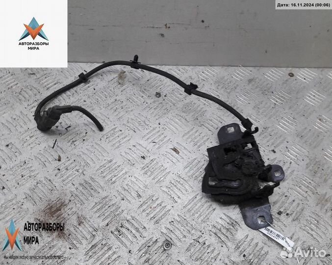 Замок капота Volkswagen Golf 4 2002