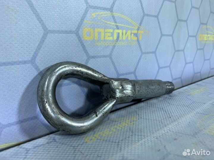 Буксировочный крюк Opel Astra H Z16XER 2011
