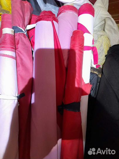 Отрез ткани костюмной