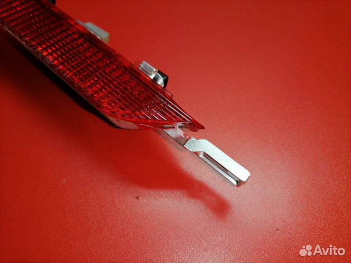 Стоп-сигнал Toyota Corolla ZZE121R 3ZZ-FE 2005