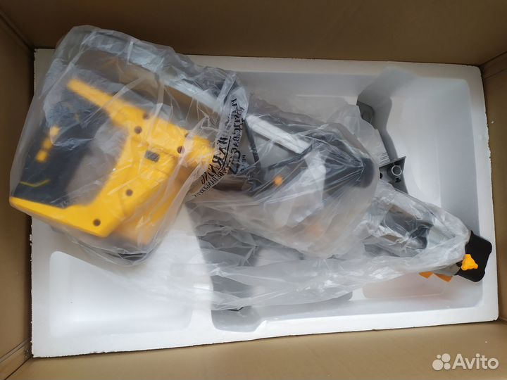 Продается торцовочная пила dkms2200-255 Laser