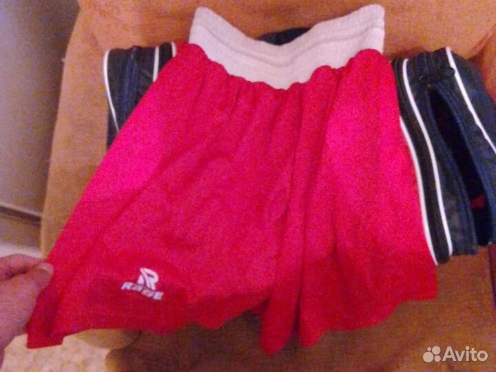 Боксерские перчатки 10 oz clinch