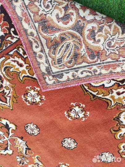 Ковер шерстяной