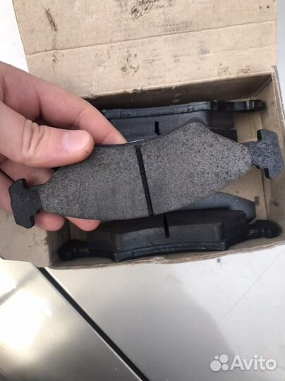 Тормозные колодки передние kia spectra/sephia
