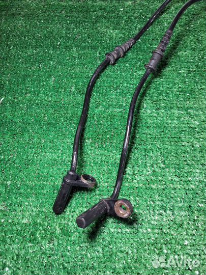 Датчик ABS передний Mercedes-Benz C-класс