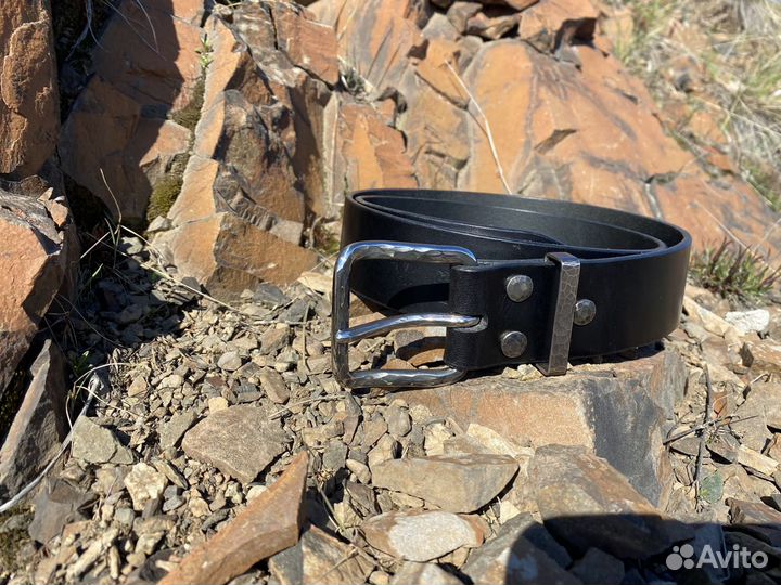 Мужской кожаный ремень ручной работы