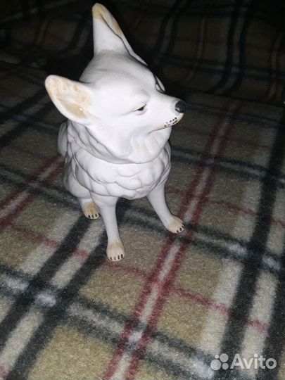 Собака фигурка статуэтка с крутящейся головой