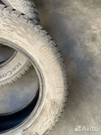 Continental IceContact 3 215/65 R16