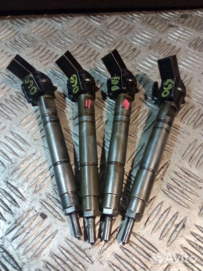 Форсунки Mercedes Sprinter W906.0445115069