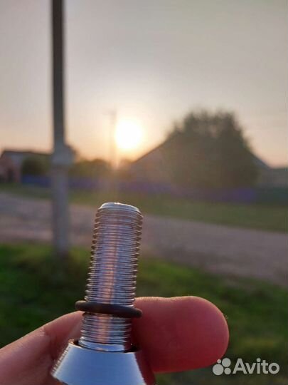 Болты с эксцентриком