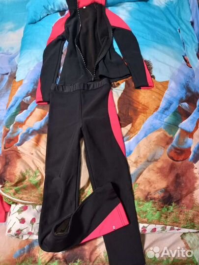 Костюм фигуриста