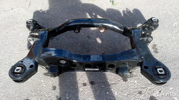 Балка задняя BMW E90, E91, E92, E93, E87, E81, E82