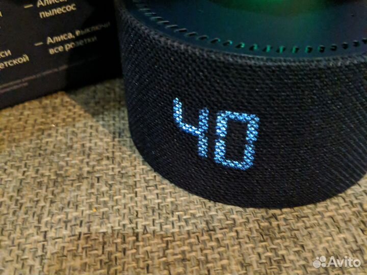 Яндекс Алиса mini с часами