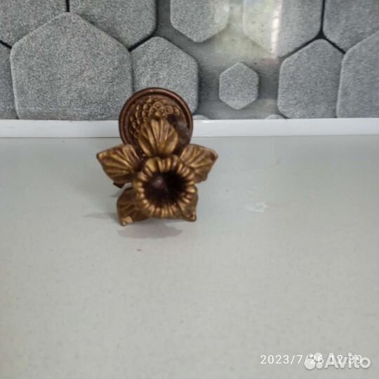 Подсвечник металлический