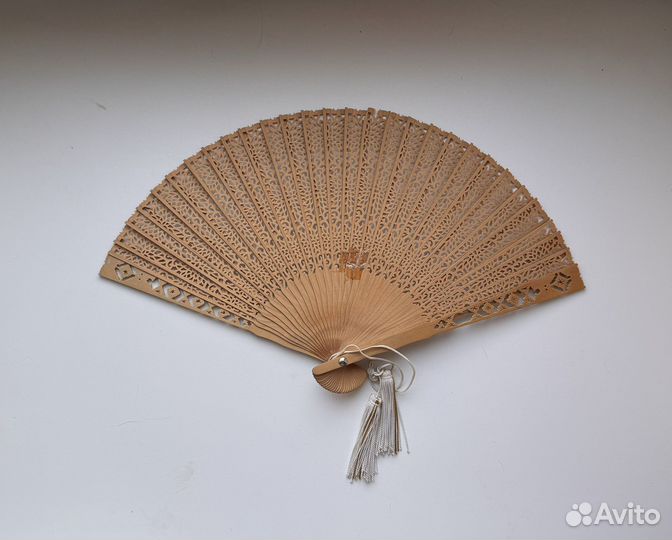 Веер винтаж китай дерево узор б/у