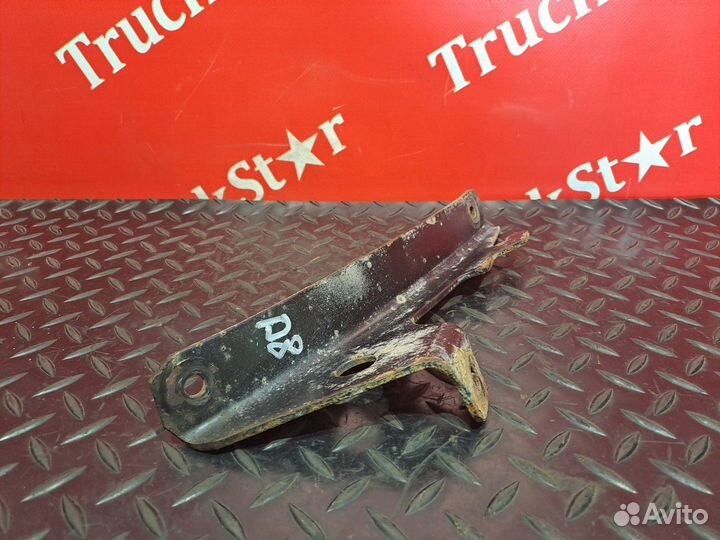 Кронштейн крыла правый Daf XF105