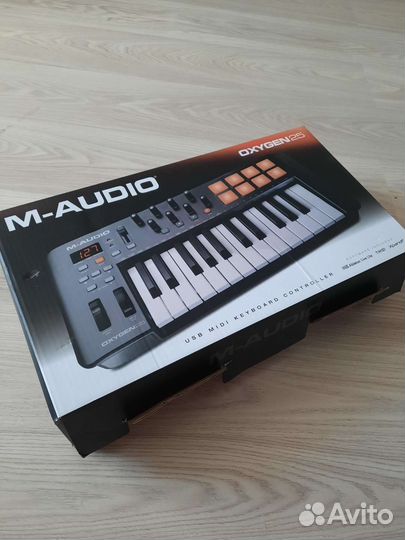 Midi контроллер M-audio oxygen25