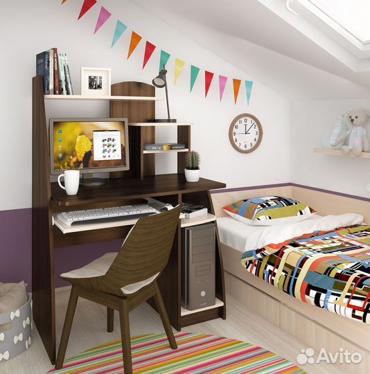 Компьютерный стол молодёжный