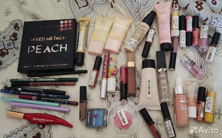 Набор косметики пакетом