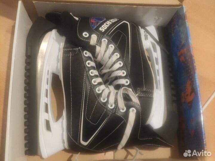 Коньки хоккейные 