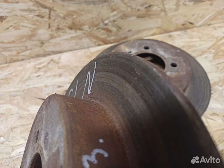 Тормозные диски задние Nissan Almera N15