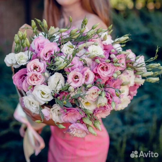 Букет из разноцветных эустом 45 шт