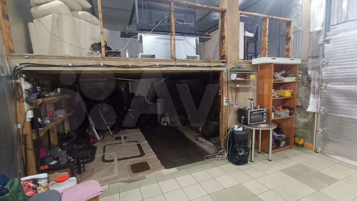 Гараж, > 30 м²
