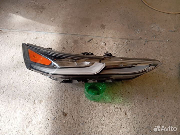 Дхо фара правая Hyundai Santa Fe 4 TM 2018