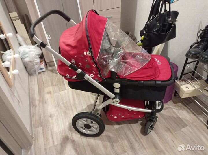 Прогулочная коляска 2 в 1