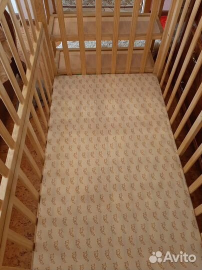 Детская кроватка