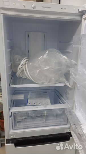 Холодильник Бирюса 820NF