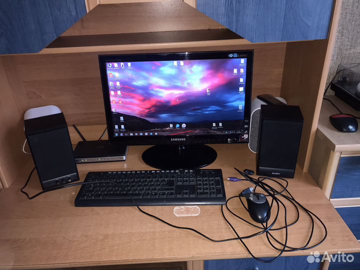 Монитор, клавиатура и колонки с мышью бу