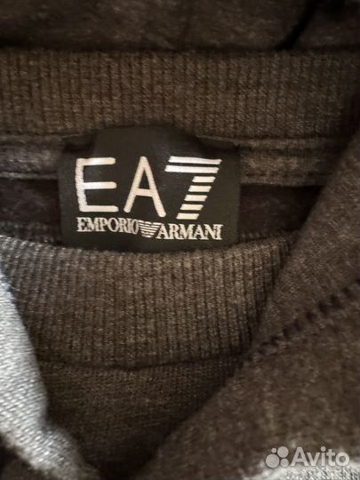 Худи Emporio Armani без рукавов