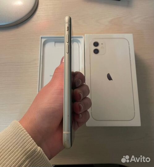 iPhone 11, 128 ГБ