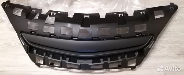 Opel Astra J GTC 12-15 Решетка без значка