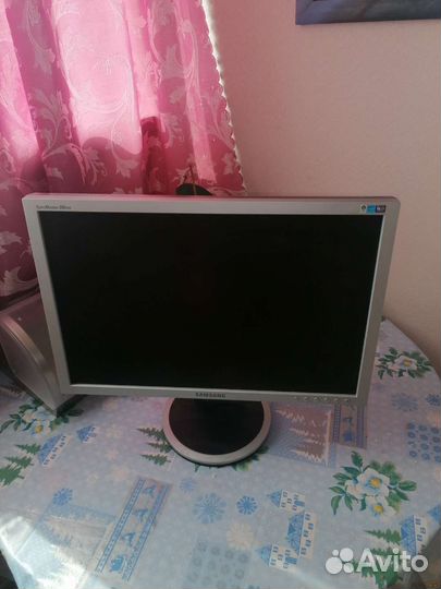 Монитор Samsung syncmaster