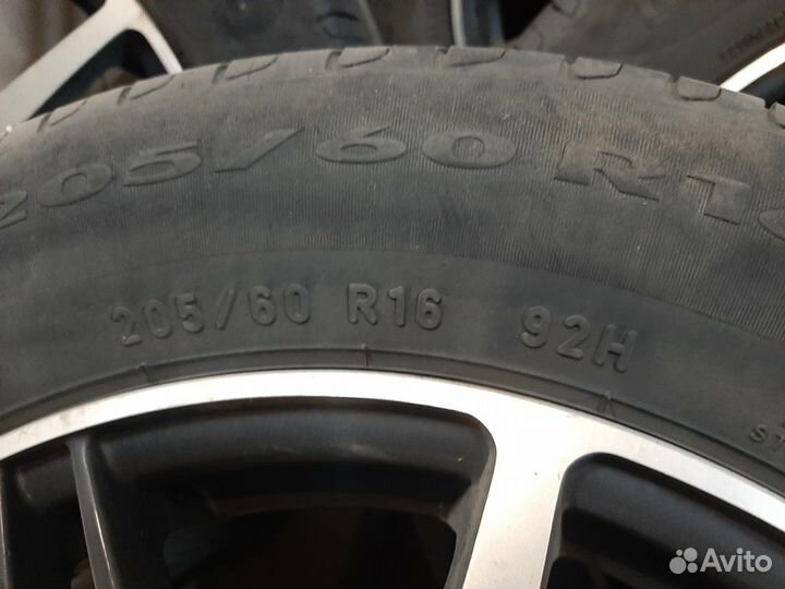 Pirelli Cinturato P7 205/60 R16 92H