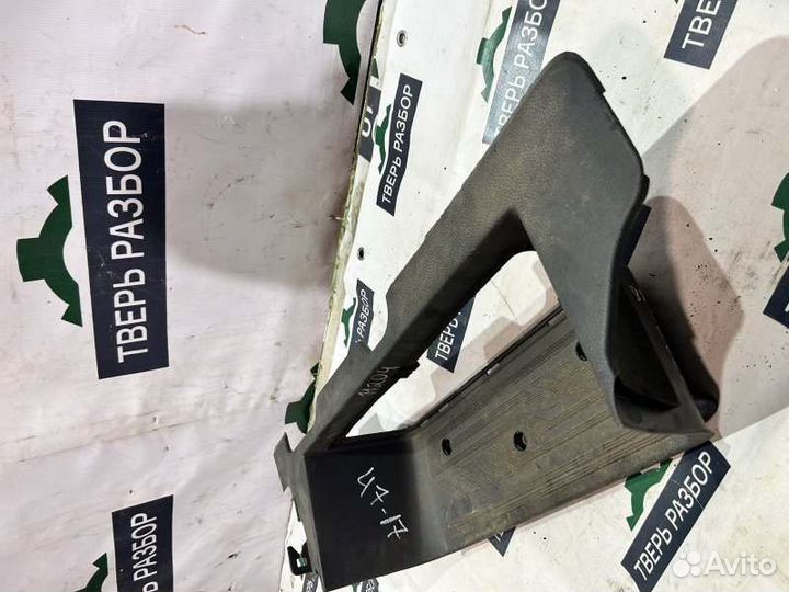 Накладка на порог салона - правая Ford Transit MK8