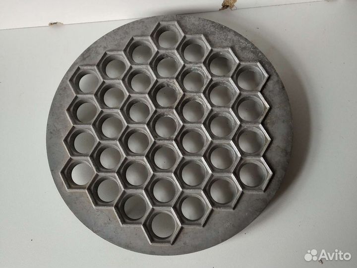 Формы для хвороста,пельменницы, мясорубка и орешни