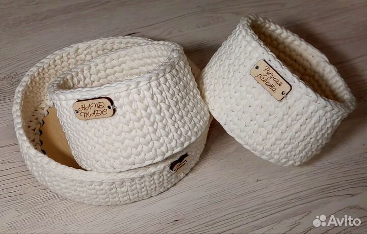 Вязаные корзинки ручной работы
