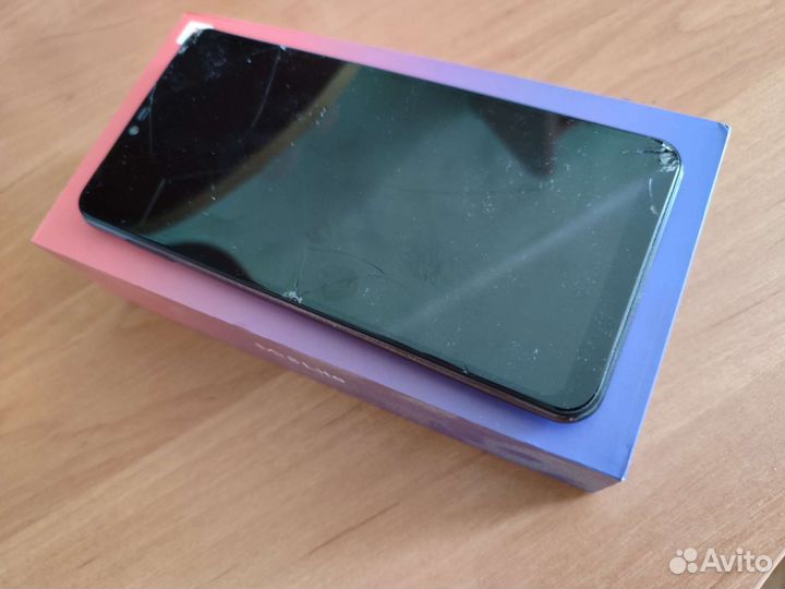 Телефон Xiaomi Mi 8 lite