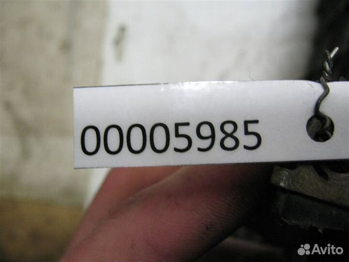 Крышка аккумулятора Volkswagen Transporter T4